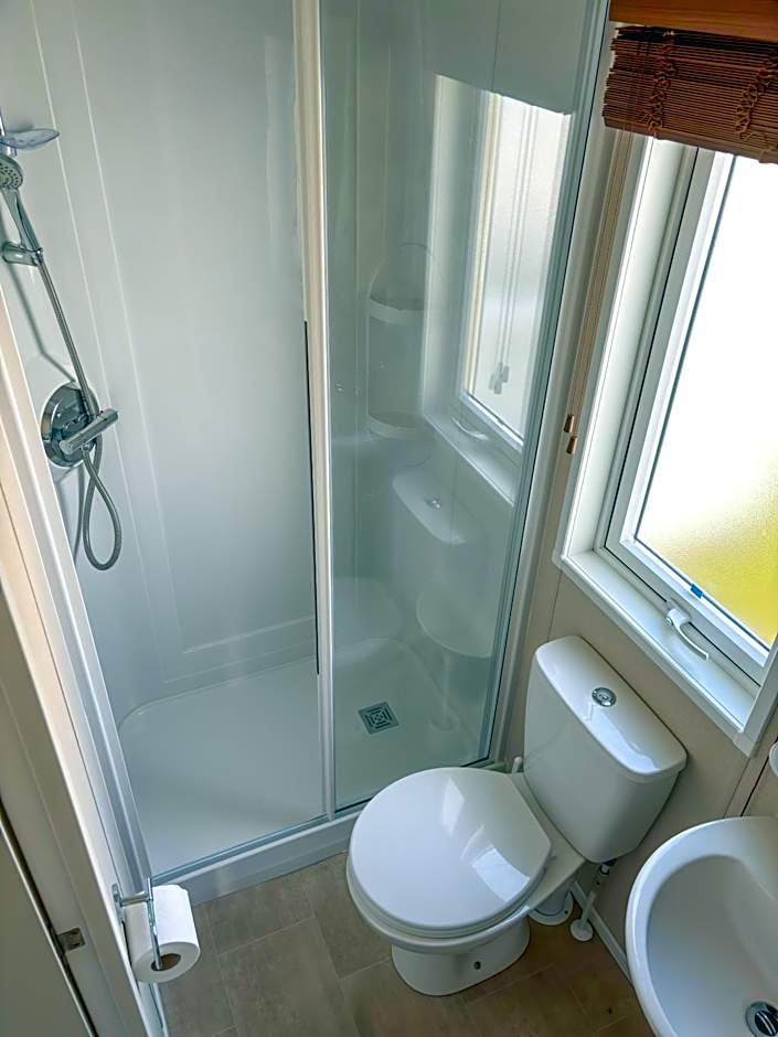 Pemberton Avon pitch 30 Creek Caravan Park dog friendly