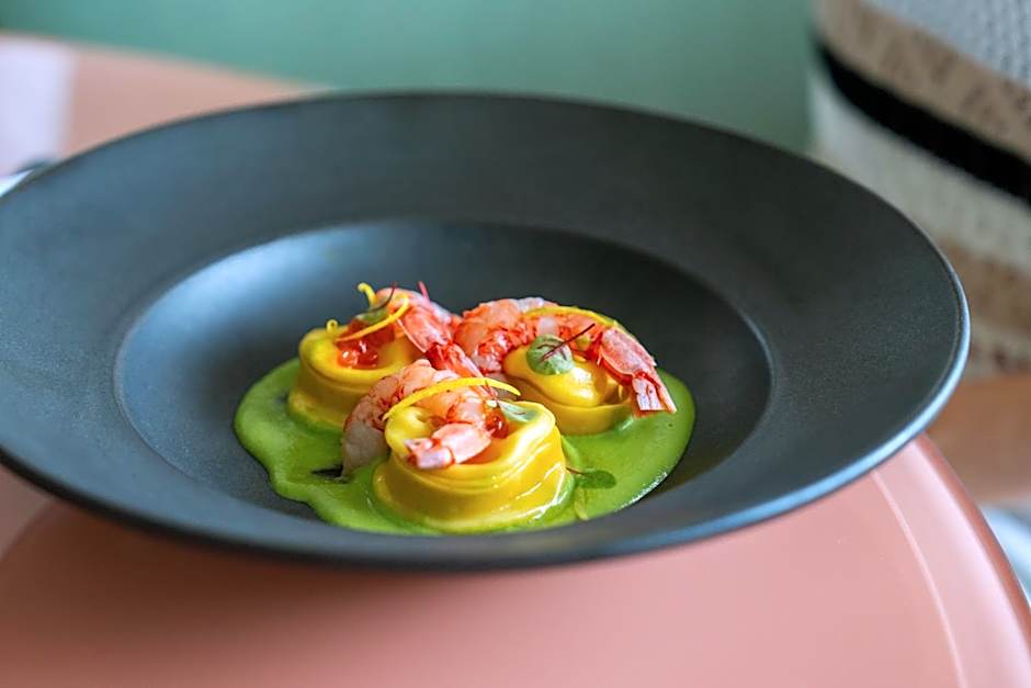 Panoramic Hotel Plaza