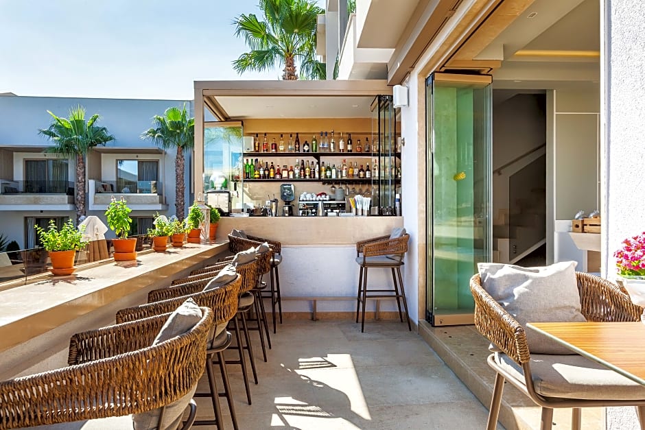 Pefki Deluxe Residences