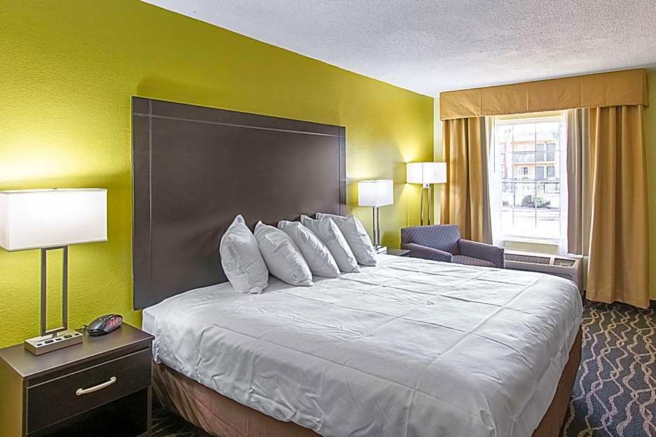 Clarion Inn Columbia Airport