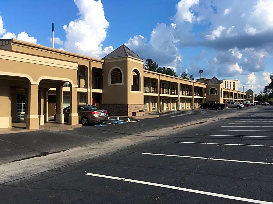 Super 8 by Wyndham Augusta