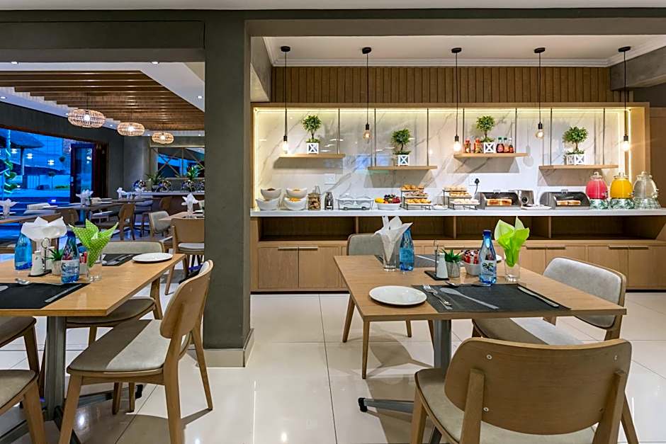 The Cycad Lodge & Chalets