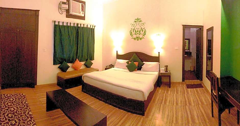 La Casa Hotel