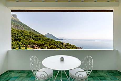 Double Room with Balcony and Sea View