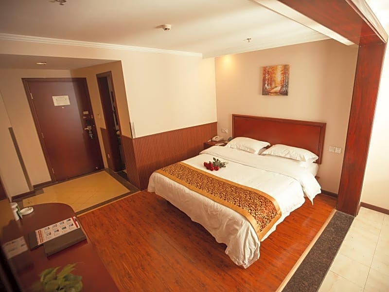 GreenTree Inn Lianyungang Guanyun Bus Station Zhenxing Garden Express Hotel