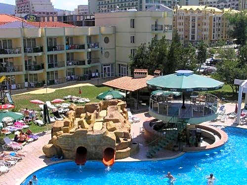 Sunny Day Club Hotel