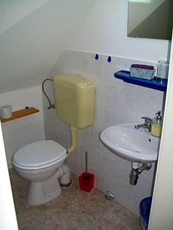 Single Room with Private External Bathroom