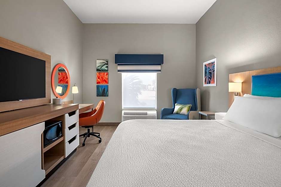 Holiday Inn Express & Suites Destin - Miramar Beach By IHG