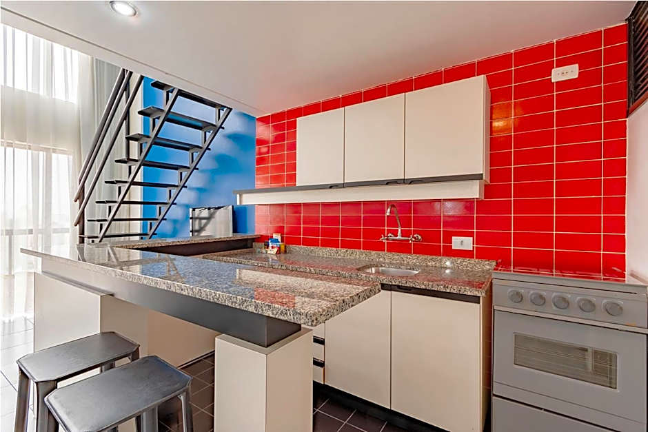 Bristol Metropolitan Flat