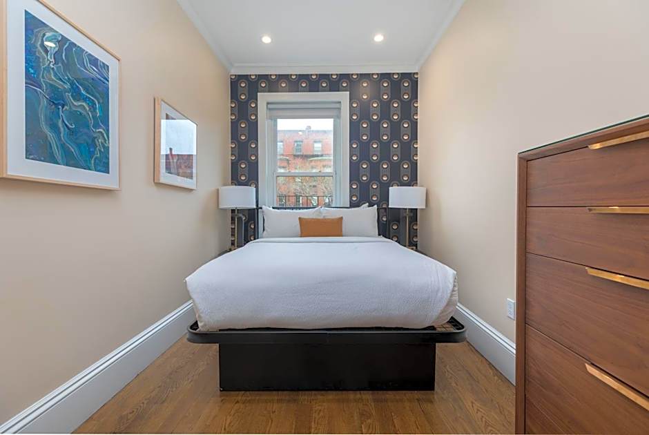 304 Newbury Street by Thatch