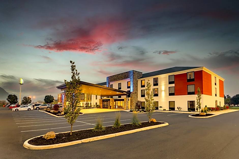 Holiday Inn Express & Suites Troy By IHG
