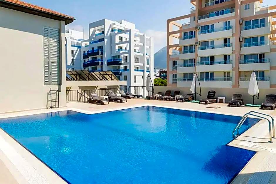 Olivia Palm Hotel