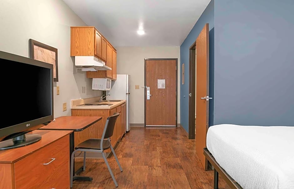 Extended Stay America Select Suites - Kalamazoo - West