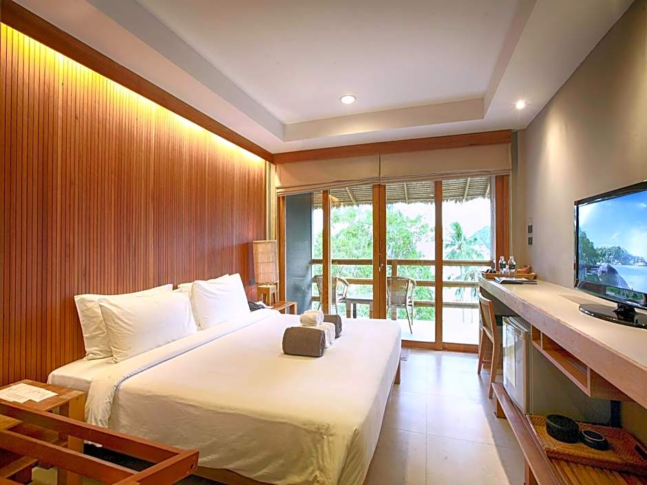 Beach Club By Haadtien