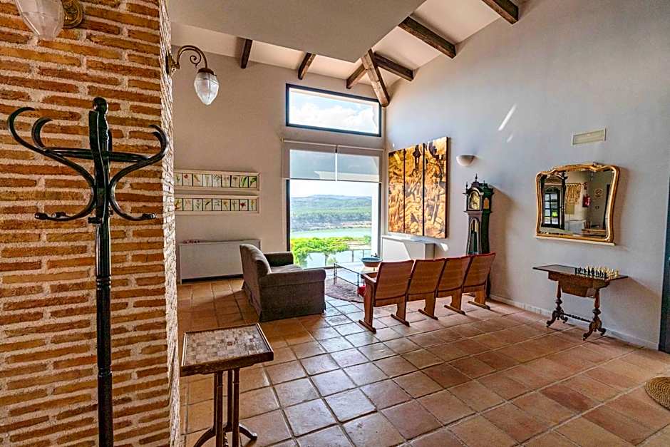 Hotel Rural La Alcanacia