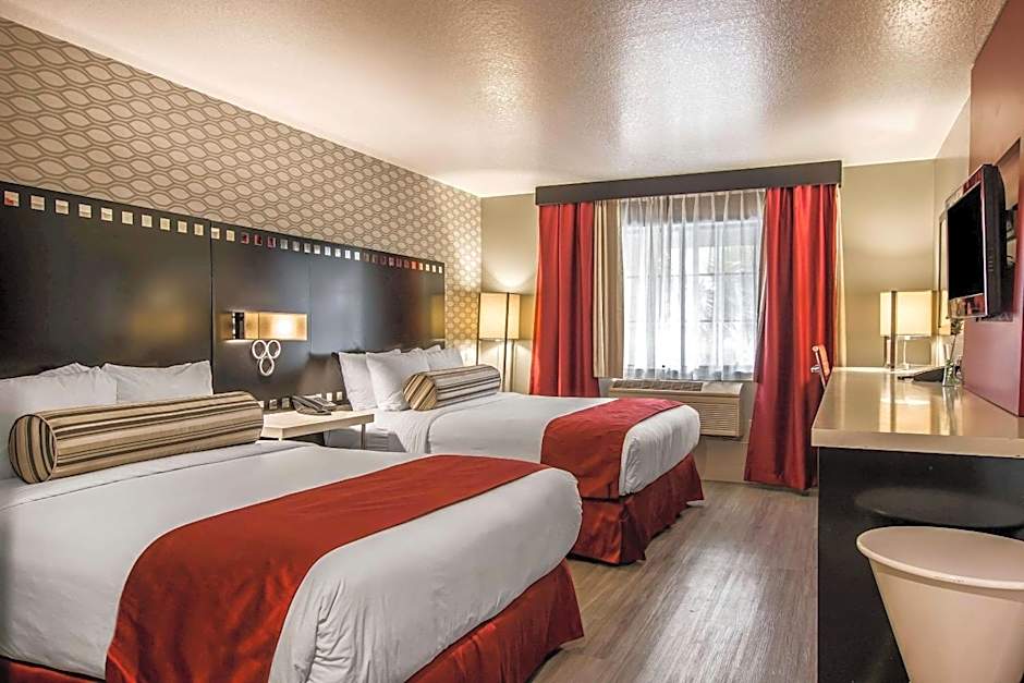 Tilt Hotel Universal/Hollywood, Ascend Hotel Collection