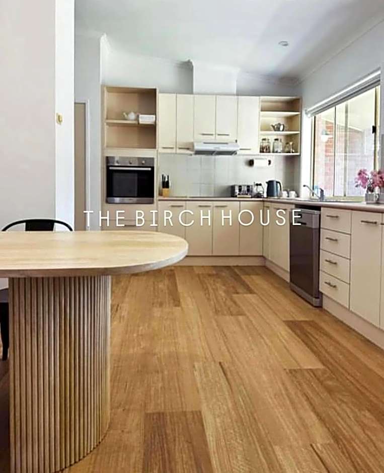 The Birch House - Silver Birches Accommodation Bright