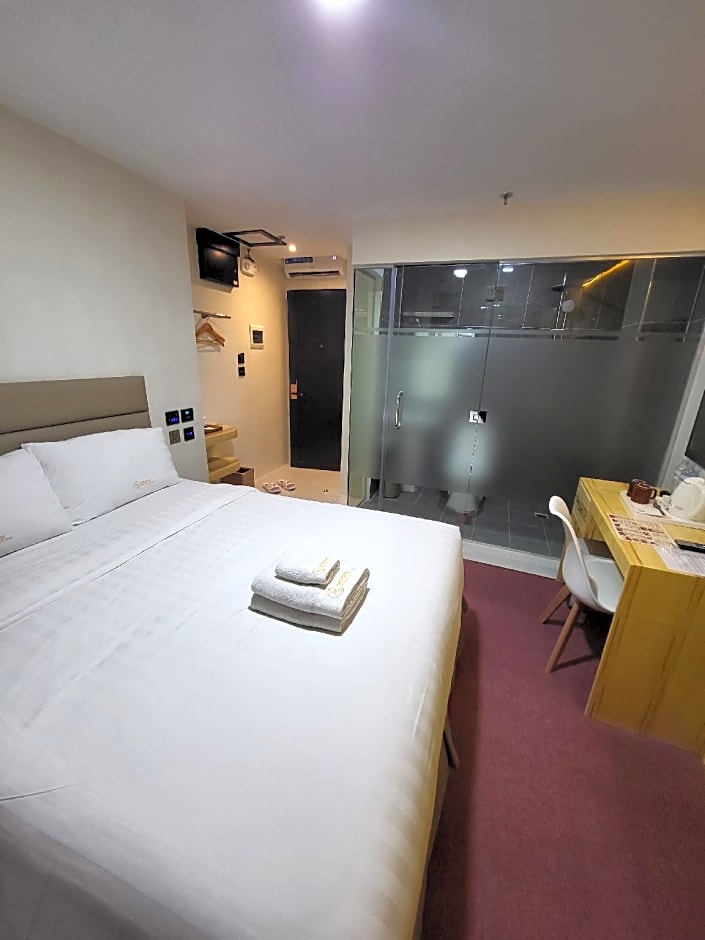 Sempre Premier Inn Mactan Airport Hotel