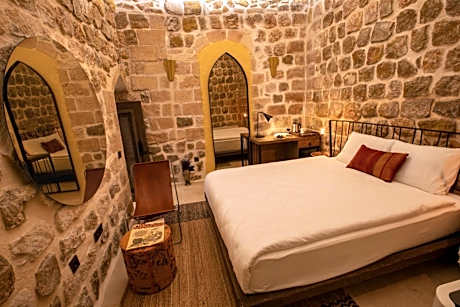 Standard Double Room - No Window