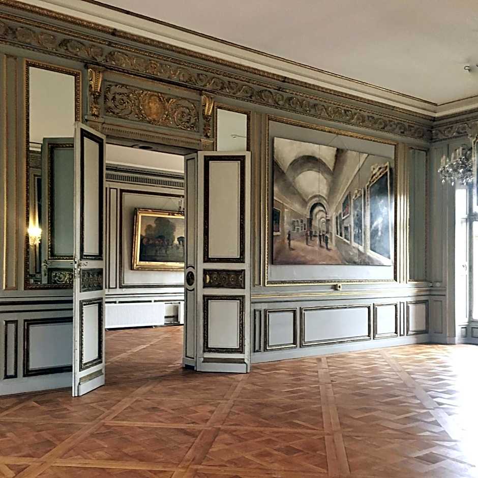 Chateau de Pourtales