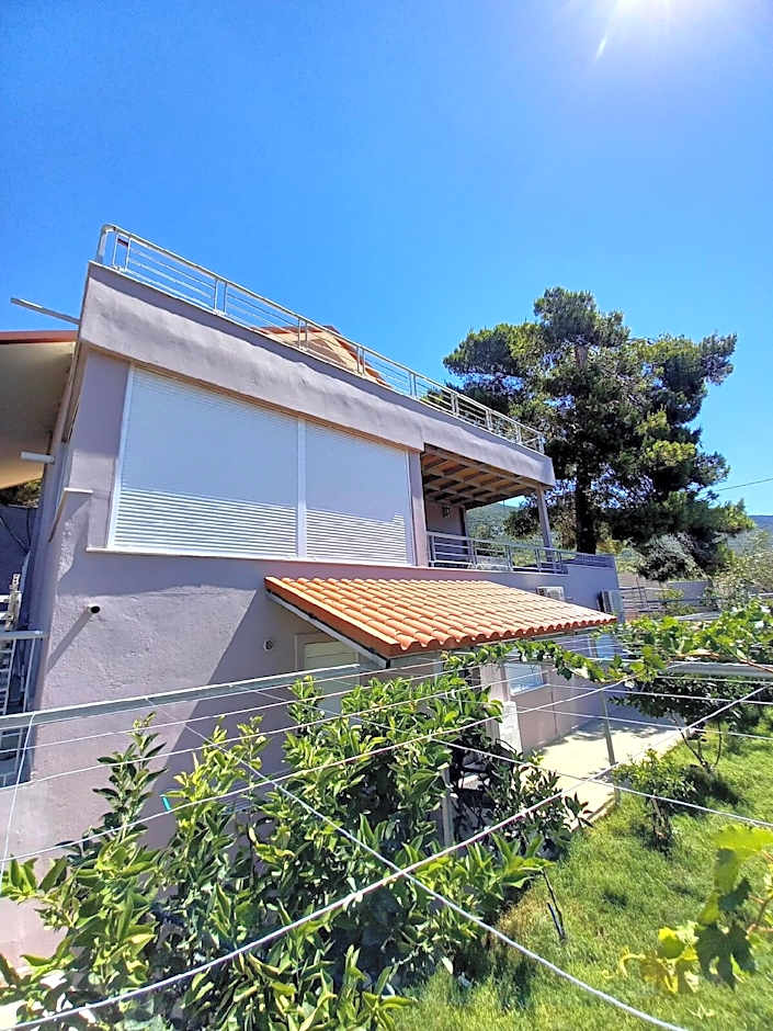 Photo 1 of 13 of Guesthouse Eirini Porto Germeno