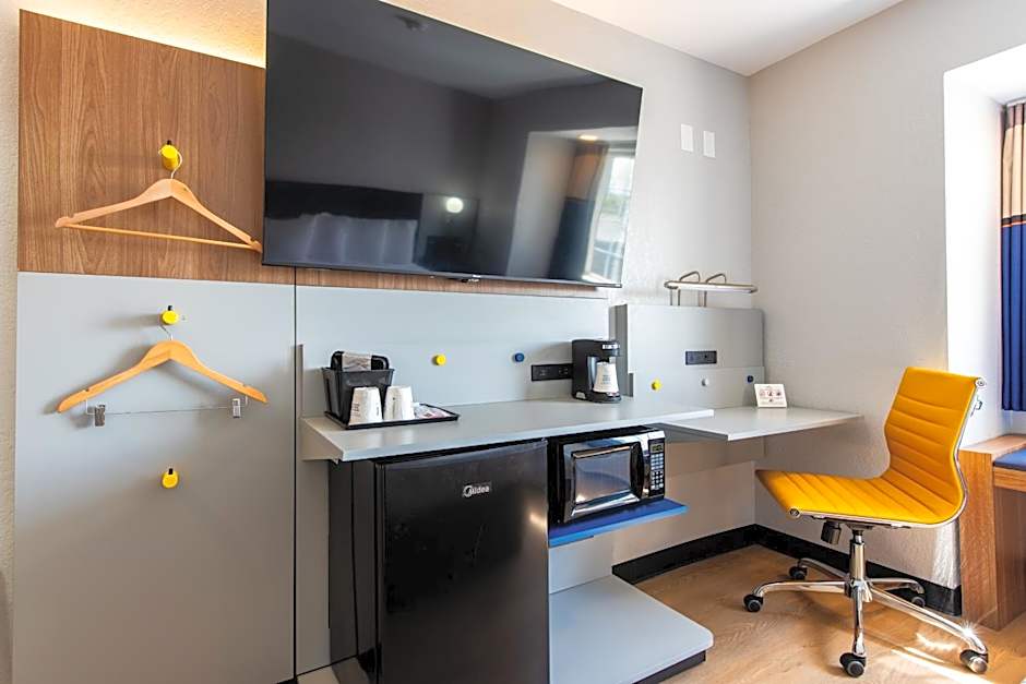 Microtel Inn & Suites by Wyndham London