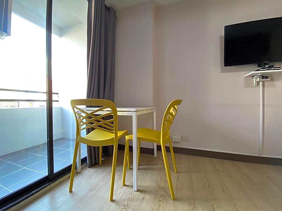 Baansuay Rattanathibet Apartment