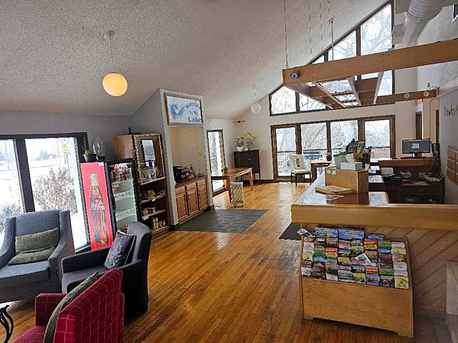 Hawk's Nest Lodge