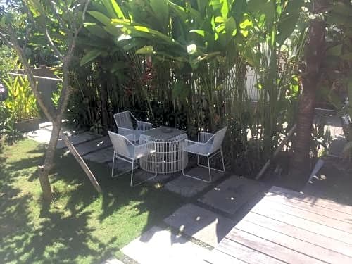 M's Snack Point Bed & Breakfast