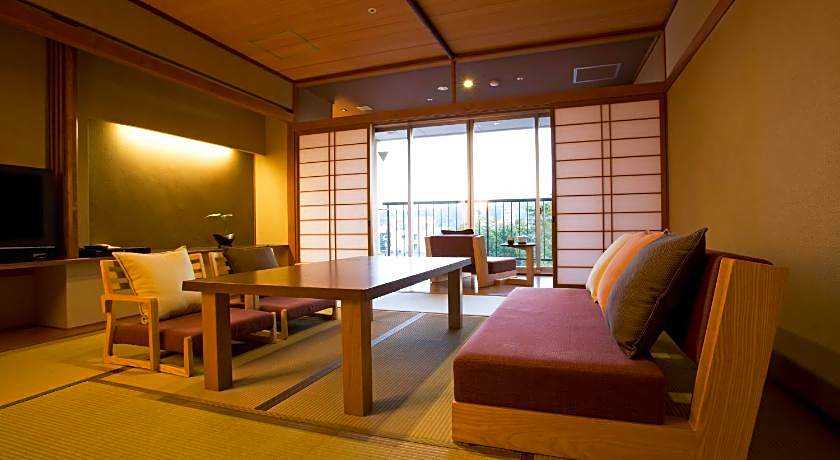 Yumekaiyu Awajishima - Sumoto Onsen