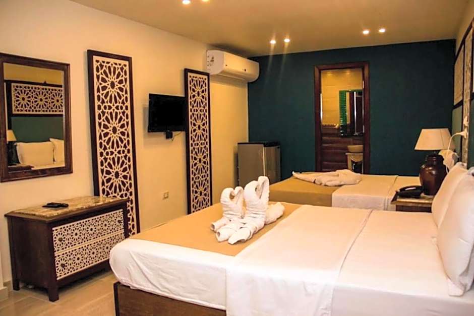 Great Pyramid Inn