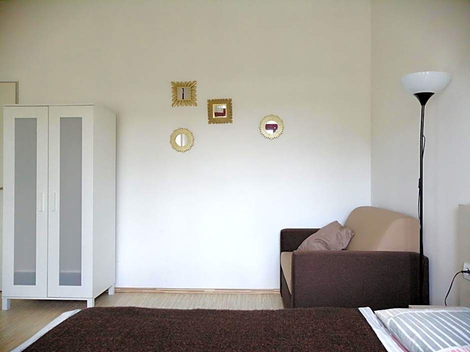 Zoom-Budapest Apartments