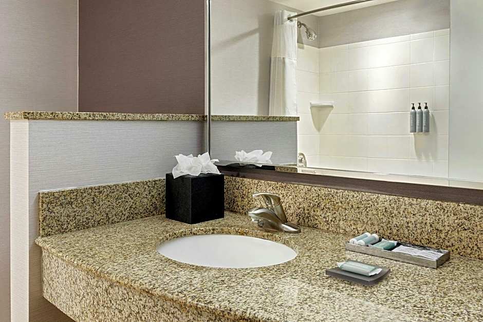 Courtyard by Marriott Hadley Amherst