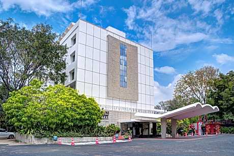Fortune Pandiyan Hotel