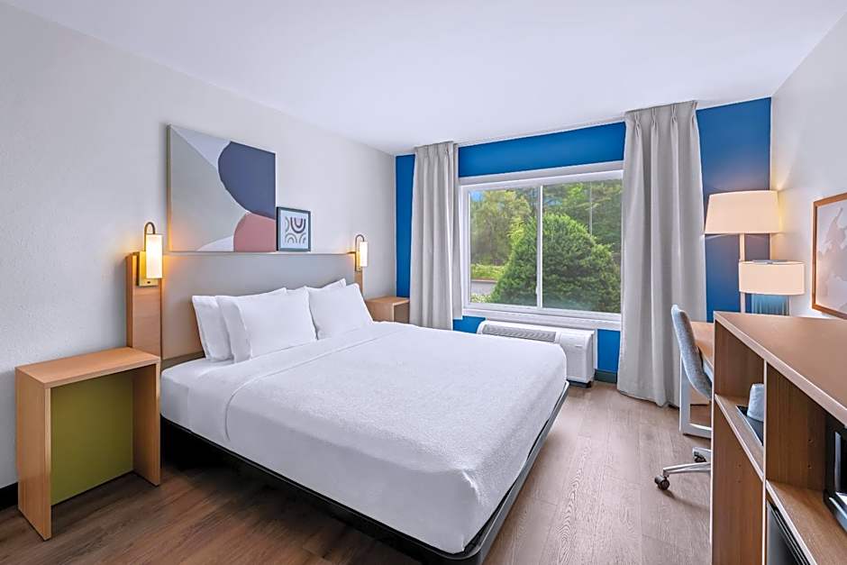 Spark by Hilton Brunswick
