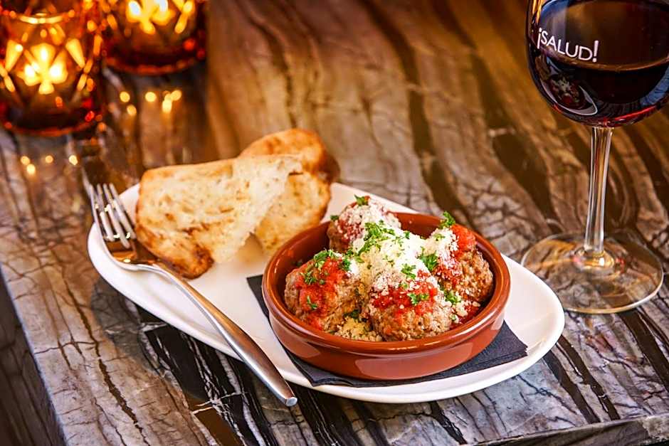 AC Hotel by Marriott Washington DC Downtown