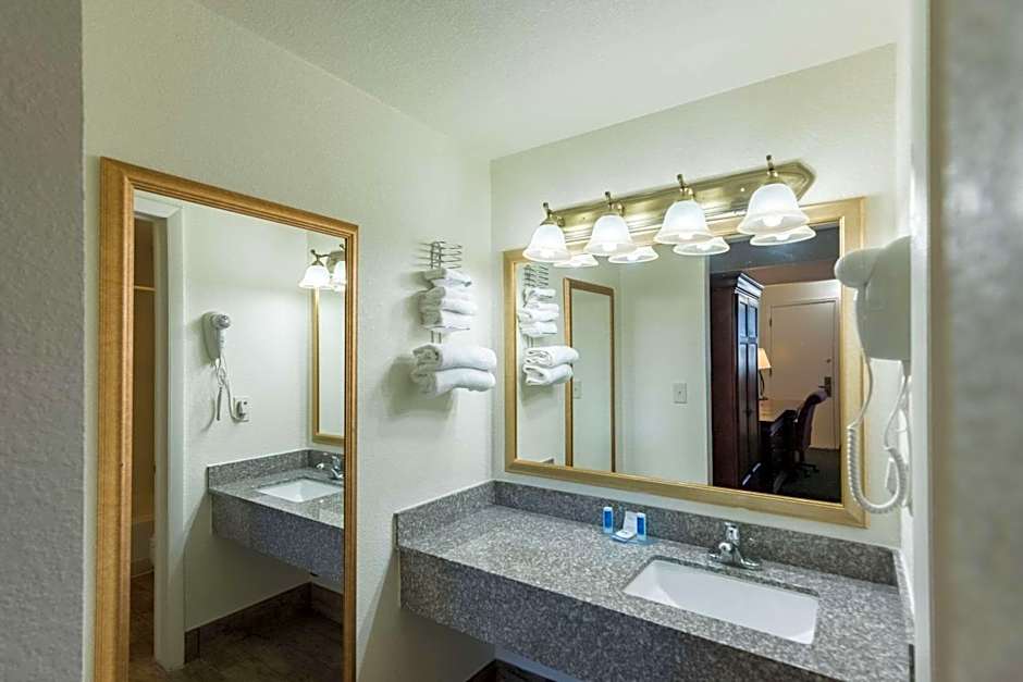 1st Interstate Inn Montrose