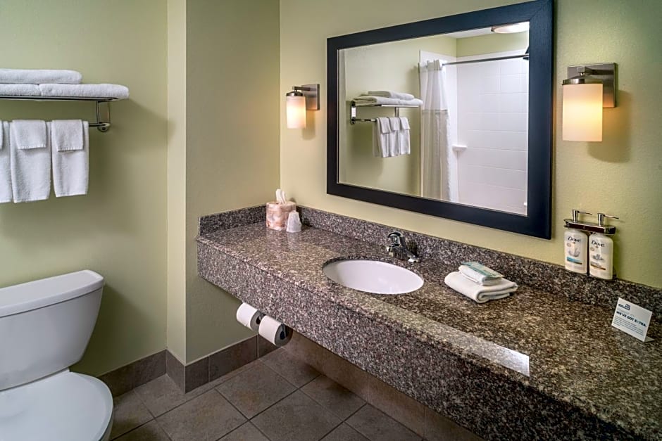 Holiday Inn Express & Suites Lebanon By IHG