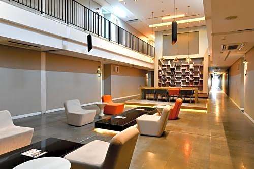 G Tower Furnished Apartment Rentals