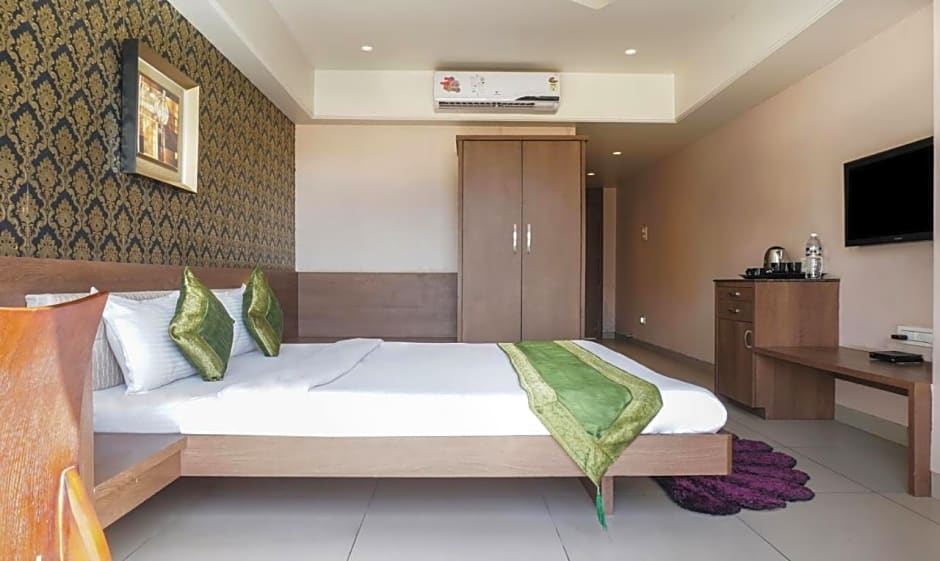 Shri Vitthal Mangalam - Hotel in Satara