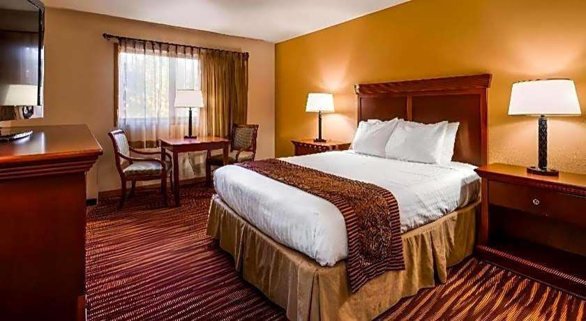 Best Western Lake Lucille Inn