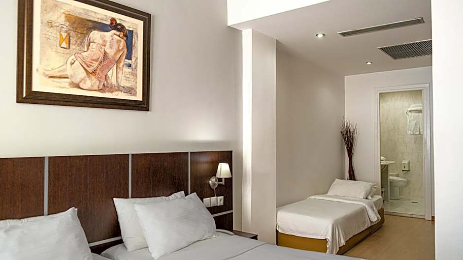 Blue Sea Hotel Alimos