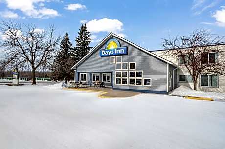 Days Inn by Wyndham International Falls