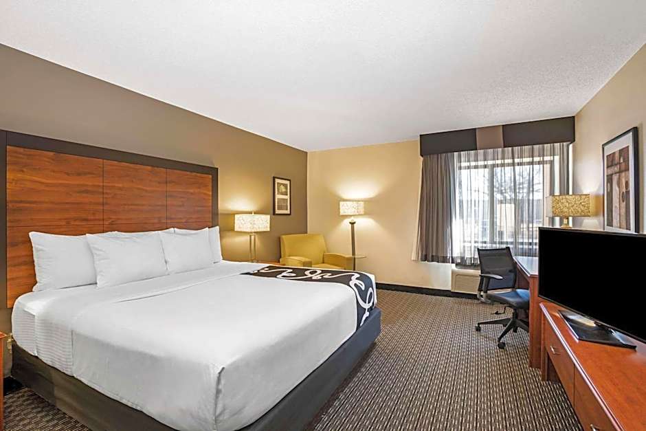 La Quinta Inn & Suites by Wyndham Little Rock North - Mccain Mall