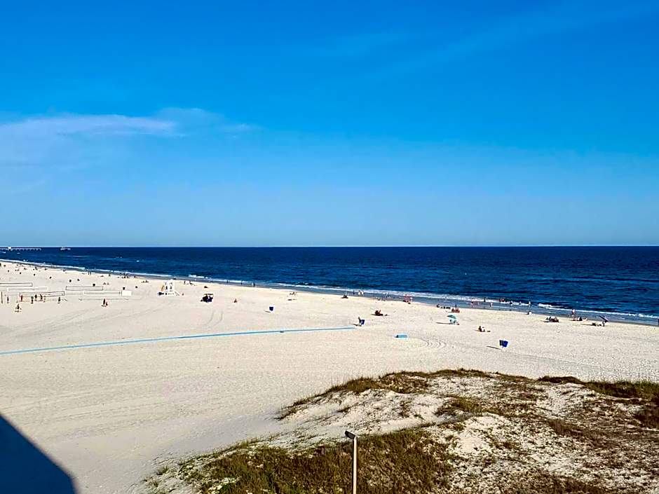 Island Winds East