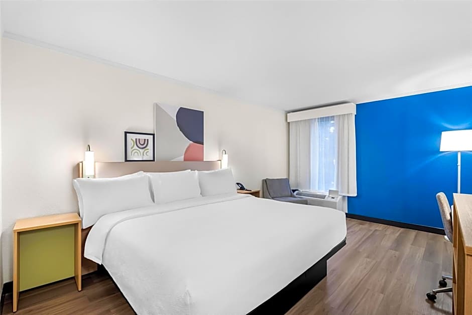 Spark by Hilton Roanoke Civic Center