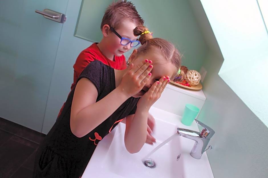 Post Hostel For Youth, Students and Pilgrims