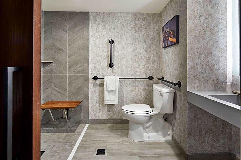 Renaissance by Marriott Mobile Riverview Plaza Hotel