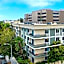 Beverly Hills Glamour Oasis 2 BR Apt with Parking 304