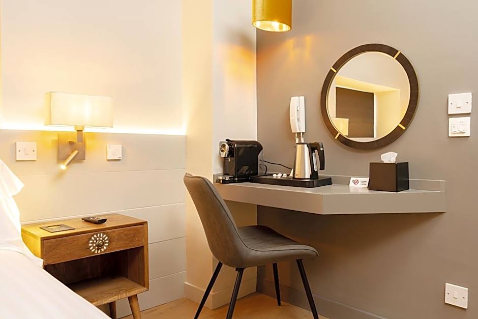 The Roost on Rock Road